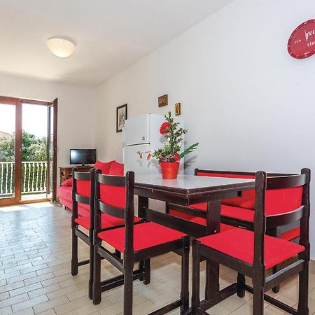 2 Bedroom Amazing Apartment In Rogoznica Rogoznica  Bagian luar foto
